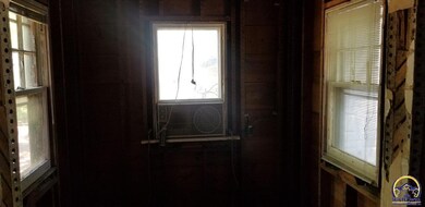 unlisted-address, Topeka, KS 66604 - photo 7