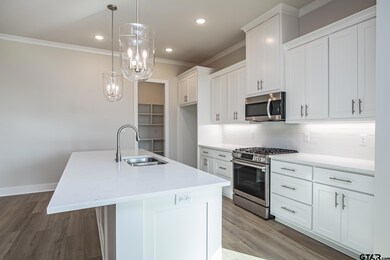 7021 Hillside Ave, Tyler, TX 75707 - photo 6