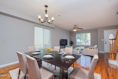 Dinning Room Staged