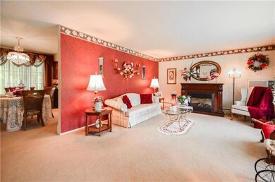 780 Fetters Ln, Allentown, PA 18106 - photo 4