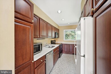 1502 Wake Forest Dr, Alexandria, VA 22307 - photo 7
