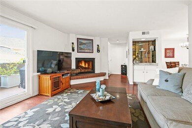 2211 Vanderbilt Ln unit 5, Redondo Beach, CA 90278 - photo 2