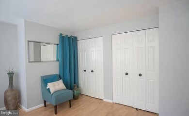 14911 Carriage Square Dr, Silver Spring, MD 20906 - photo 7