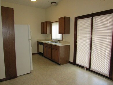 353 Litchfield St, Leominster, MA 01453 - photo 7