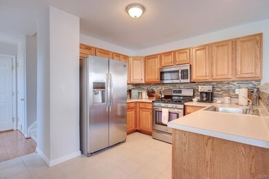 3673 Clauss Dr, Macungie, PA 18062 - photo 7