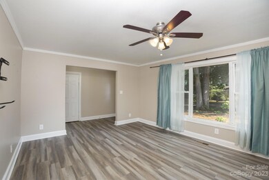 432 Virginia Ave, Statesville, NC 28677 - photo 3