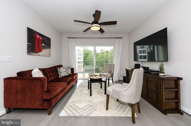 9430 Silver King Ct unit 301, Fairfax, VA 22031 - photo 3