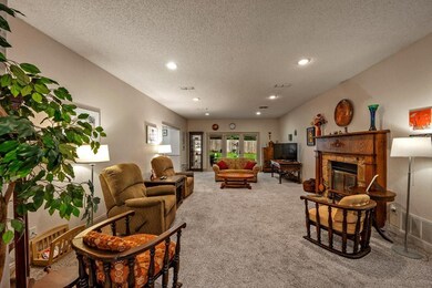 4009 Hidden Valley Dr, Denison, TX 75020 - photo 5