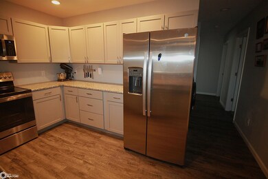 512 E Stuart St, Clarinda, IA 51632 - photo 7