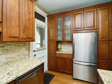 2223 W Ainslie St unit U2, Chicago, IL 60625 - photo 7