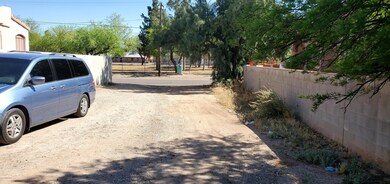 515 E Navajo Rd unit portion, Tucson, AZ 85705 - photo 2