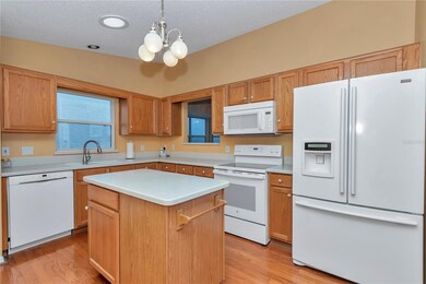 Kitchen-Appliances Included