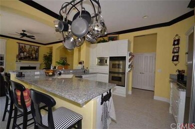 Large gourmet kitchen