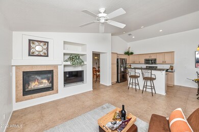 005_Living Room