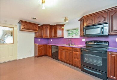 136 E West St, Wind Gap, PA 18091 - photo 6