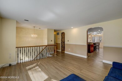 7 - Family Room