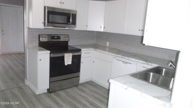 Kitchen (2)