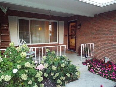 926 Miriam Dr E, Columbus, OH 43204 - photo 3