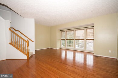 9764 Harvester Cir, Perry Hall, MD 21128 - photo 2