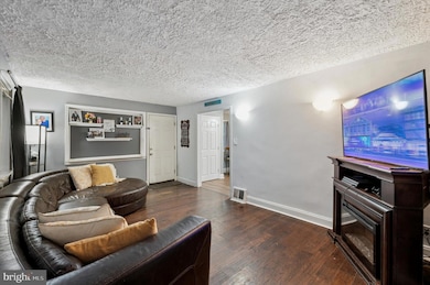 2379 Mole Rd, Secane, PA 19018 - photo 7