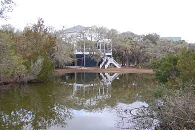21 Planters Retreat