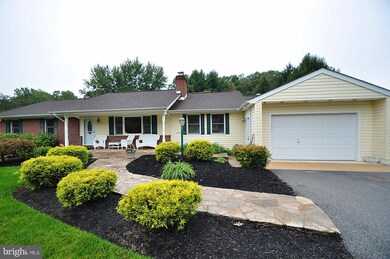 4012 Robin Hood Way, Sykesville, MD 21784 - photo 4