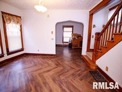 1711 Iowa St, Davenport, IA 52803 - photo 5