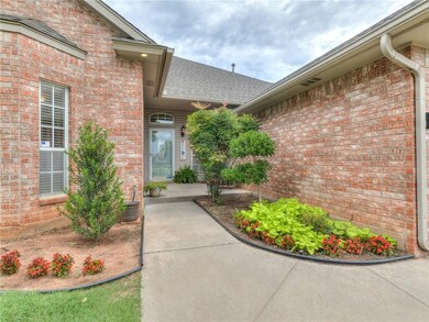2417 Stonebridge Dr, Norman, OK 73071 - photo 2
