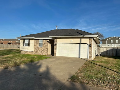 630 N Cottonwood Ave, Republic, MO 65738 - photo 3