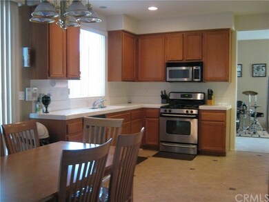 Kitchen/Eating Area