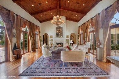 04_7582IslaVerdeWay_1_LivingRoom_LowRes