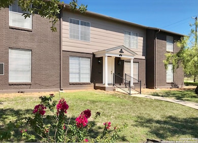 175 Harrigan Ct unit 1, San Antonio, TX 78209 - photo 2