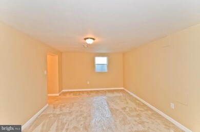 9319 Wyatt Dr, Lanham, MD 20706 - photo 5