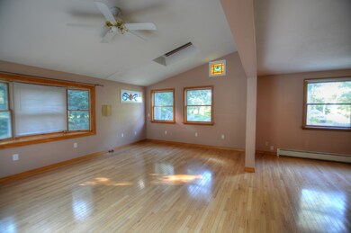 16 Bellevue Ave, Oak Bluffs, MA 02557 - photo 4