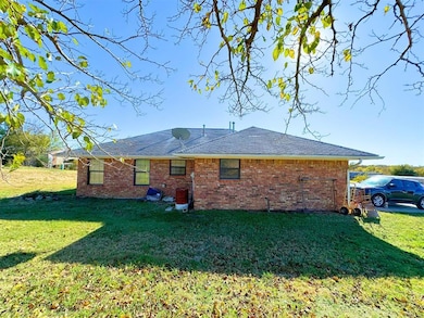 1104 NW Hahn St, Kingston, OK 73439 - photo 6