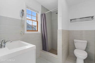 Unit A - Bedroom 1 Ensuite Bathroom