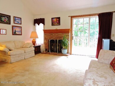 94 Village Dr, Stroudsburg, PA 18360 - photo 4