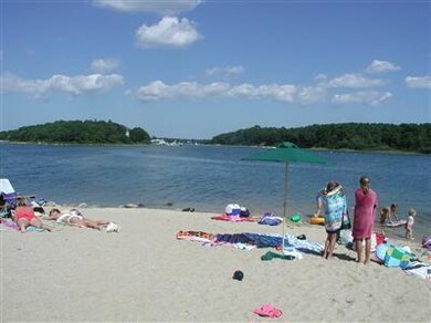 115 Winemack St, Vineyard Haven, MA 02568 - photo 3