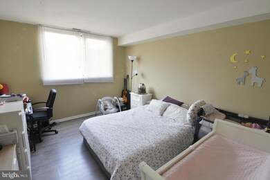 10724 West Dr unit 203, Fairfax, VA 22030 - photo 5