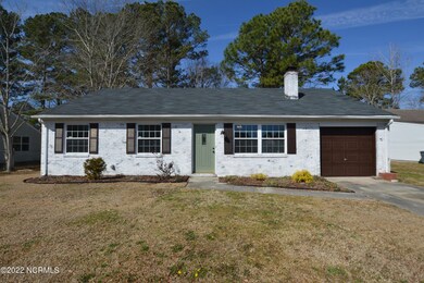 405 Cedar Ct, Jacksonville, NC 28546 - photo 2