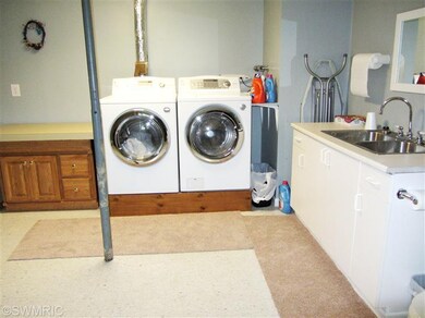 12884 Vergennes St SE, Lowell, MI 49331 - photo 7