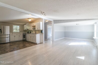 7467 Thompson Road Long Beach