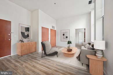 1001 13 Chestnut St unit 904W, Philadelphia, PA 19107 - photo 2