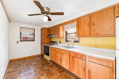 1213 Teakwood Dr, Milford, OH 45150 - photo 6