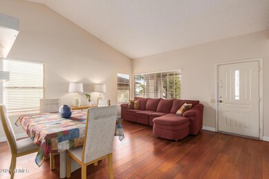 formal living/dining room