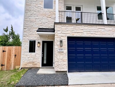 1438 W 34th 1 2 St, Houston, TX 77018 - photo 5