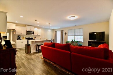 Spacious, open kitchen/living room