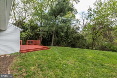 11025 Rutledge Dr, North Potomac, MD 20878 - photo 5
