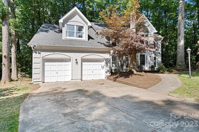 12740 Cliffcreek Dr, Huntersville, NC 28078 - photo 2