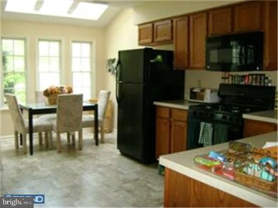 123 Carriage Ln, Swedesboro, NJ 08085 - photo 7